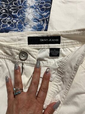 DKNY White Straight Leg Women’s Jeans